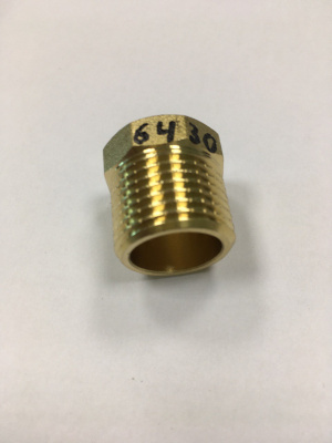 Футорка 1/4" в. x 1/2" н., латунная