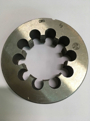 Плашка трубная 1½"